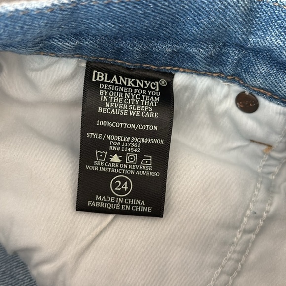 Blank NYC Distressed Denim Shorts size 24 - Picture 4 of 7